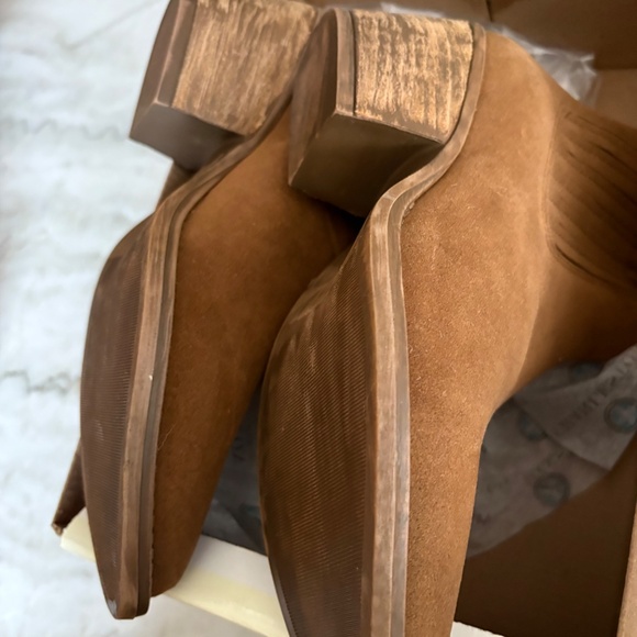 Charleston Shoe Company Jackson Boot in Camel - Picture 4 of 7